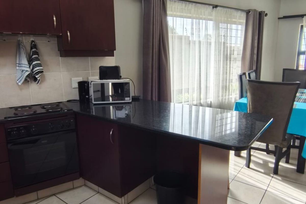 Apartment For Sale In Margate - Photo 4