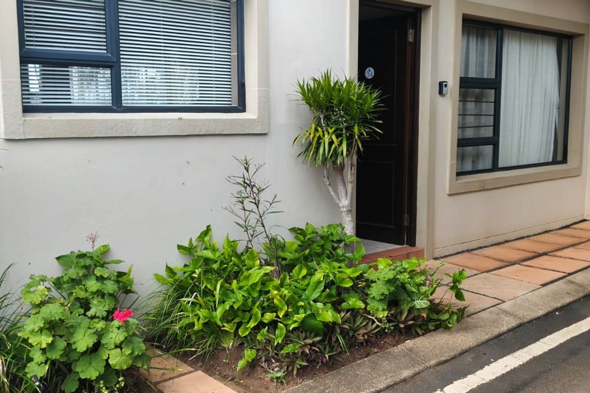 Apartment For Sale In Margate - Photo 2