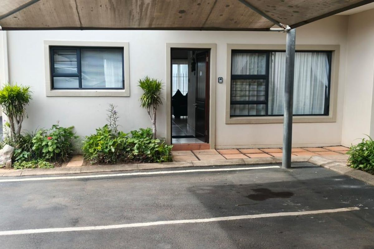 Apartment For Sale In Margate - Photo 3