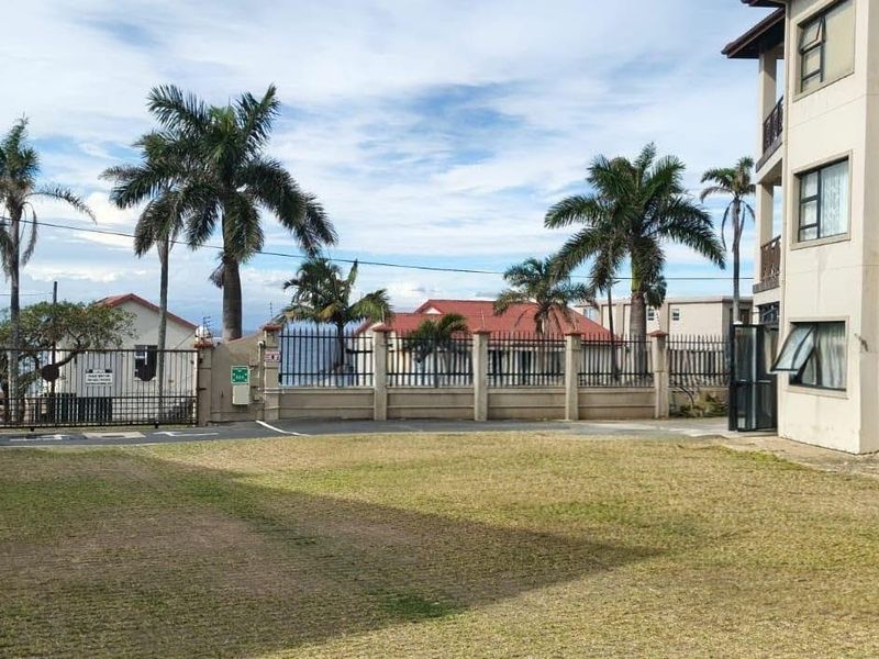 Apartment For Sale In Margate - Photo 1