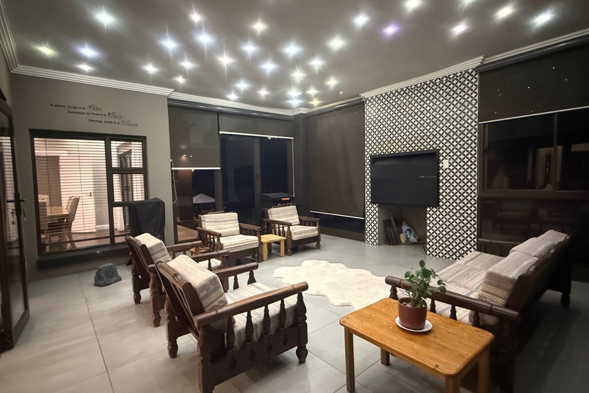 House Pending Sale In Bloemfontein - Photo 5