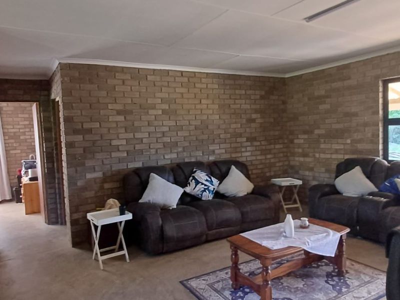 House For Sale In Port Edward - Photo 7