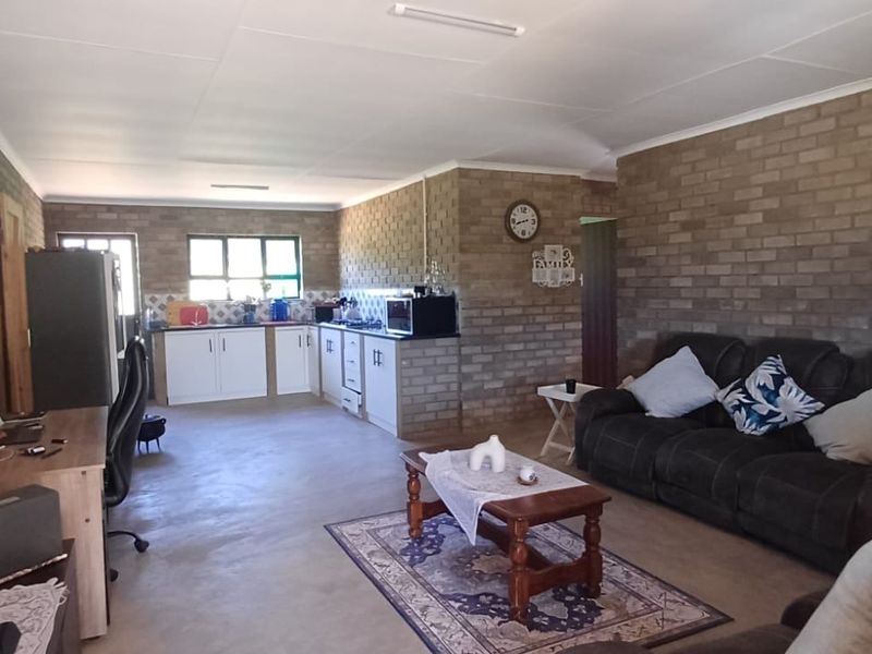 House For Sale In Port Edward - Photo 4