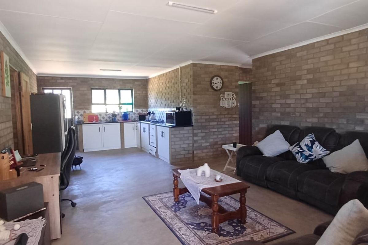 House For Sale In Port Edward - Photo 4