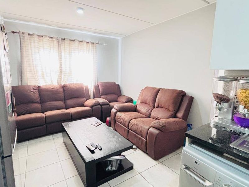 Apartment For Sale In Midrand - Photo 6