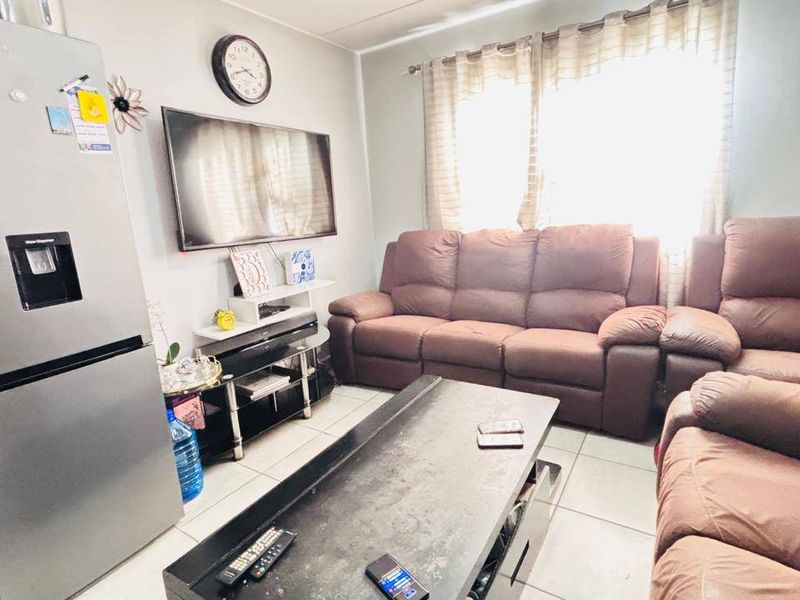 Apartment For Sale In Midrand - Photo 5