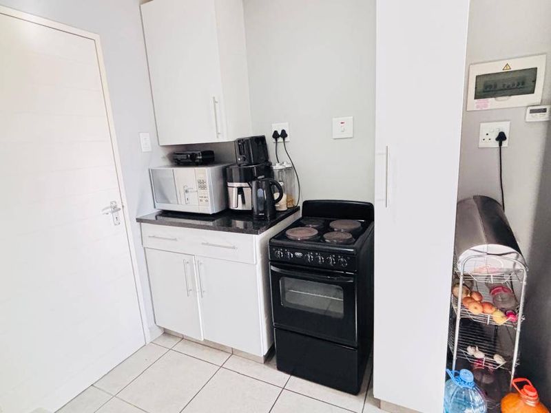 Apartment For Sale In Midrand - Photo 3