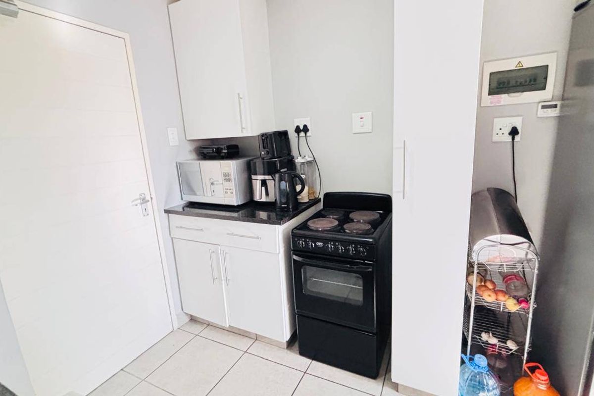 Apartment For Sale In Midrand - Photo 3