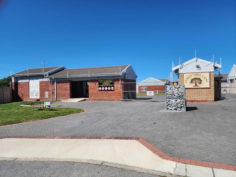 Cluster For Sale In Port Elizabeth - Photo 1