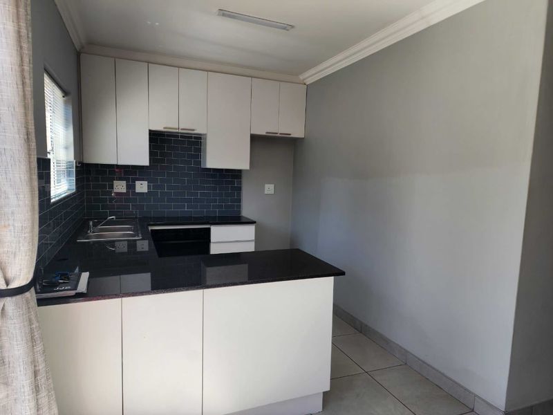 Cluster For Sale In Port Elizabeth - Photo 10