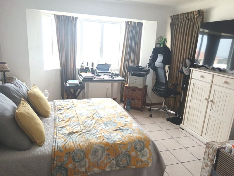 Apartment For Sale In Port Elizabeth - Photo 10