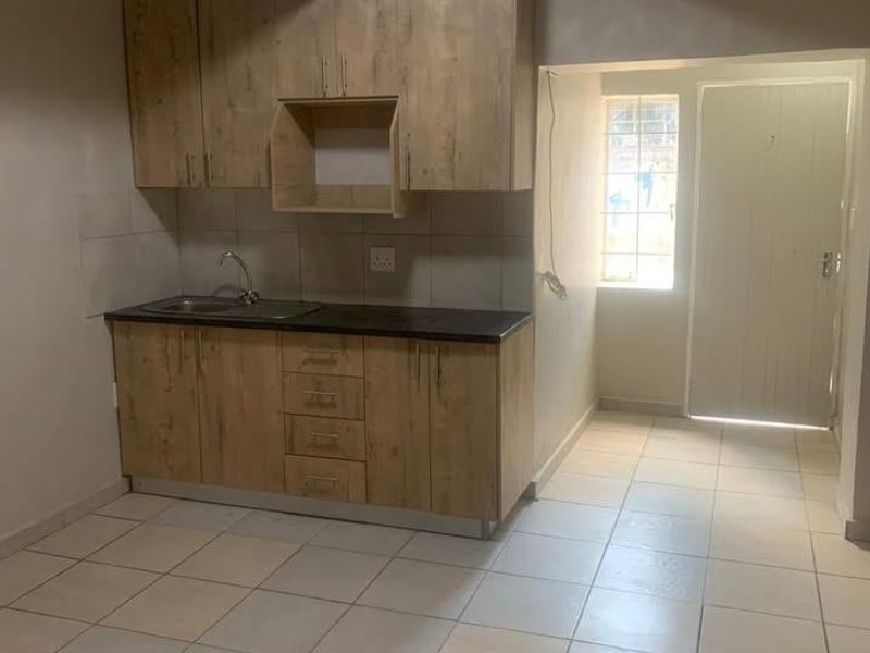 Apartment Rental Monthly In Johannesburg - Photo 2