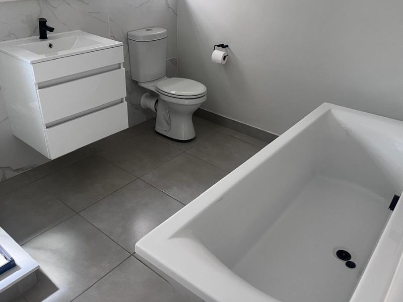 Apartment Rental Monthly In Midrand - Photo 7