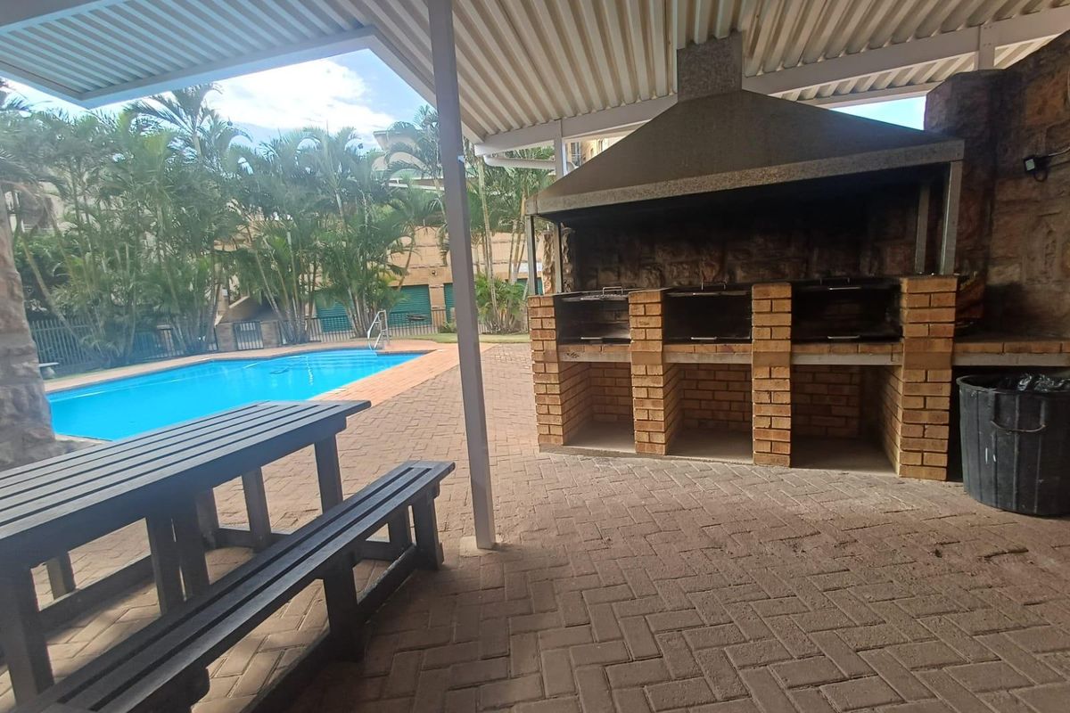 Apartment For Sale In Margate - Photo 4