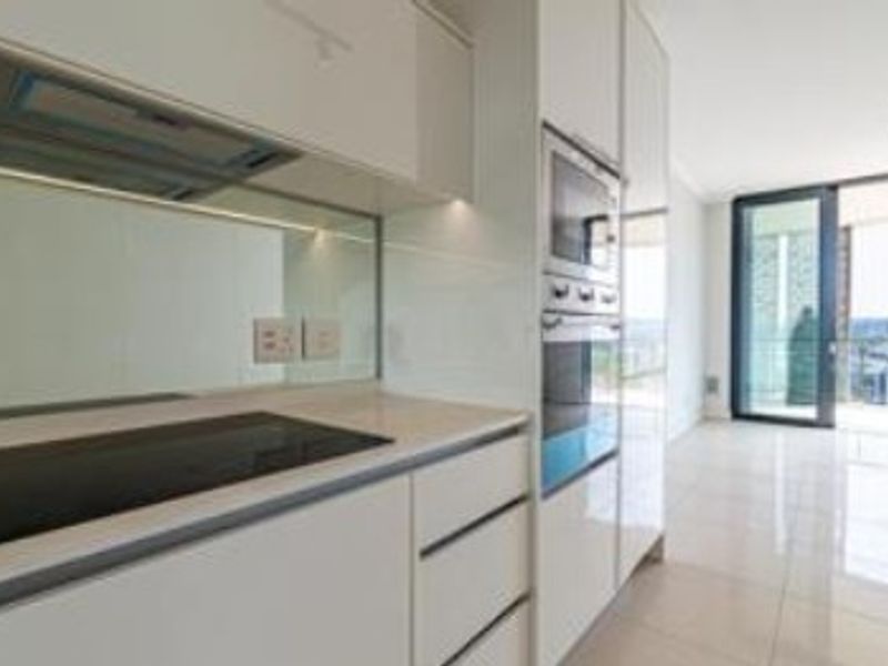 Apartment Rental Monthly In Midrand - Photo 8