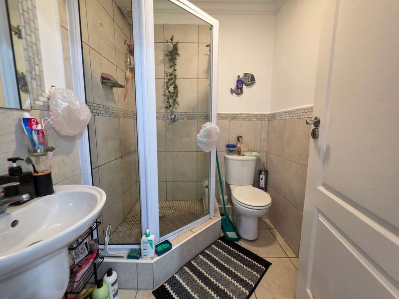 Apartment For Sale In Margate - Photo 7