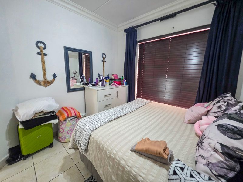 Apartment For Sale In Margate - Photo 5