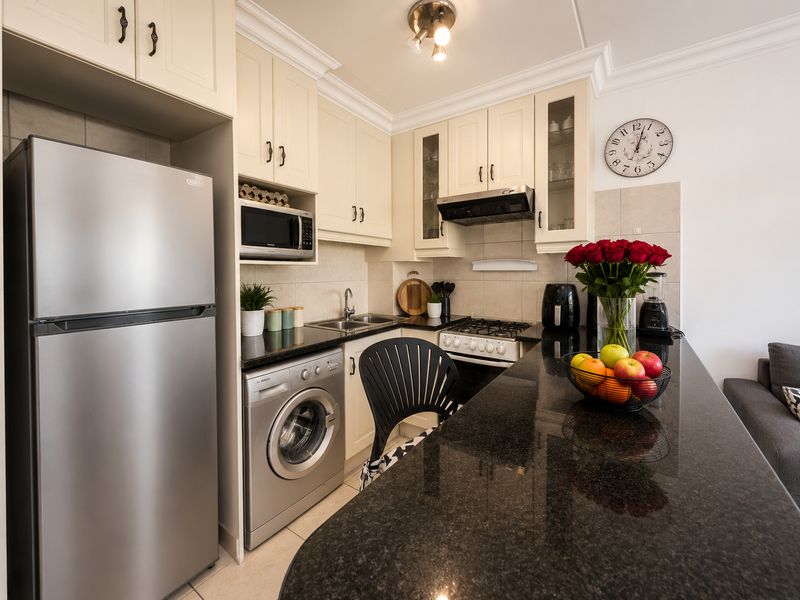 Apartment For Sale In Margate - Photo 10