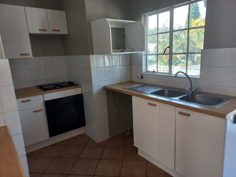 Townhouse For Sale In Edenvale - Photo 5