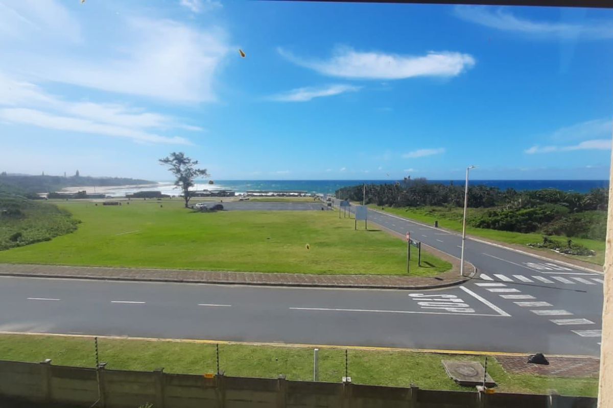 Apartment For Sale In Margate - Photo 3