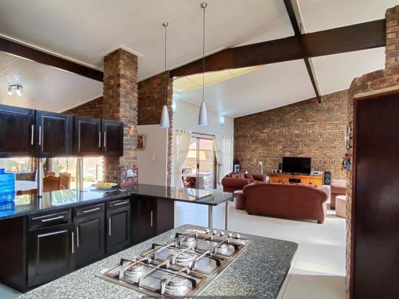 House For Sale In Kempton Park - Photo 2