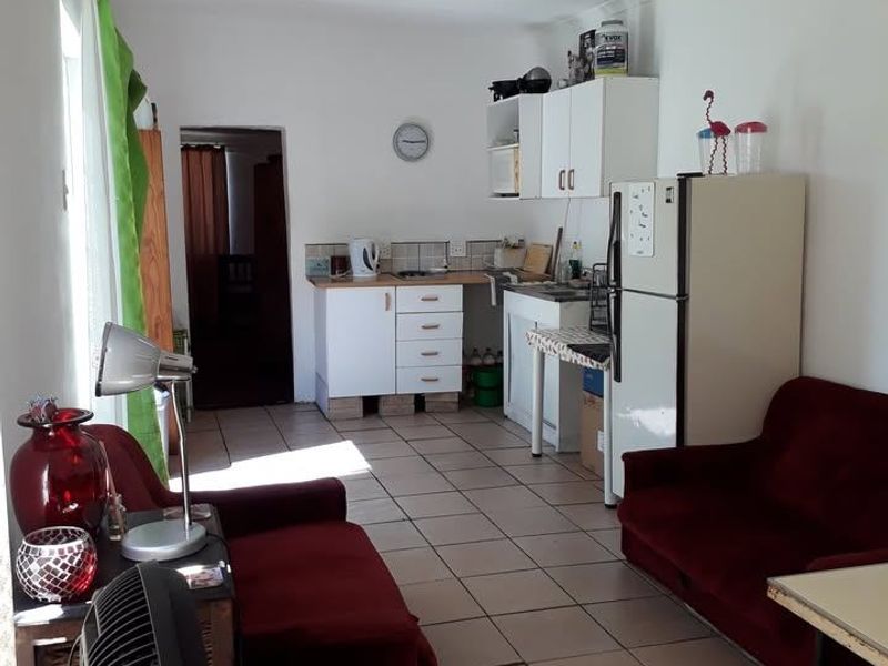 Apartment Rental Monthly In Randburg - Photo 5