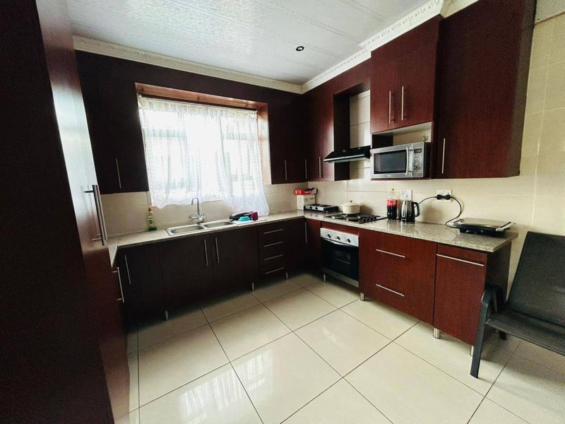 House Rental Monthly In Springs - Photo 5