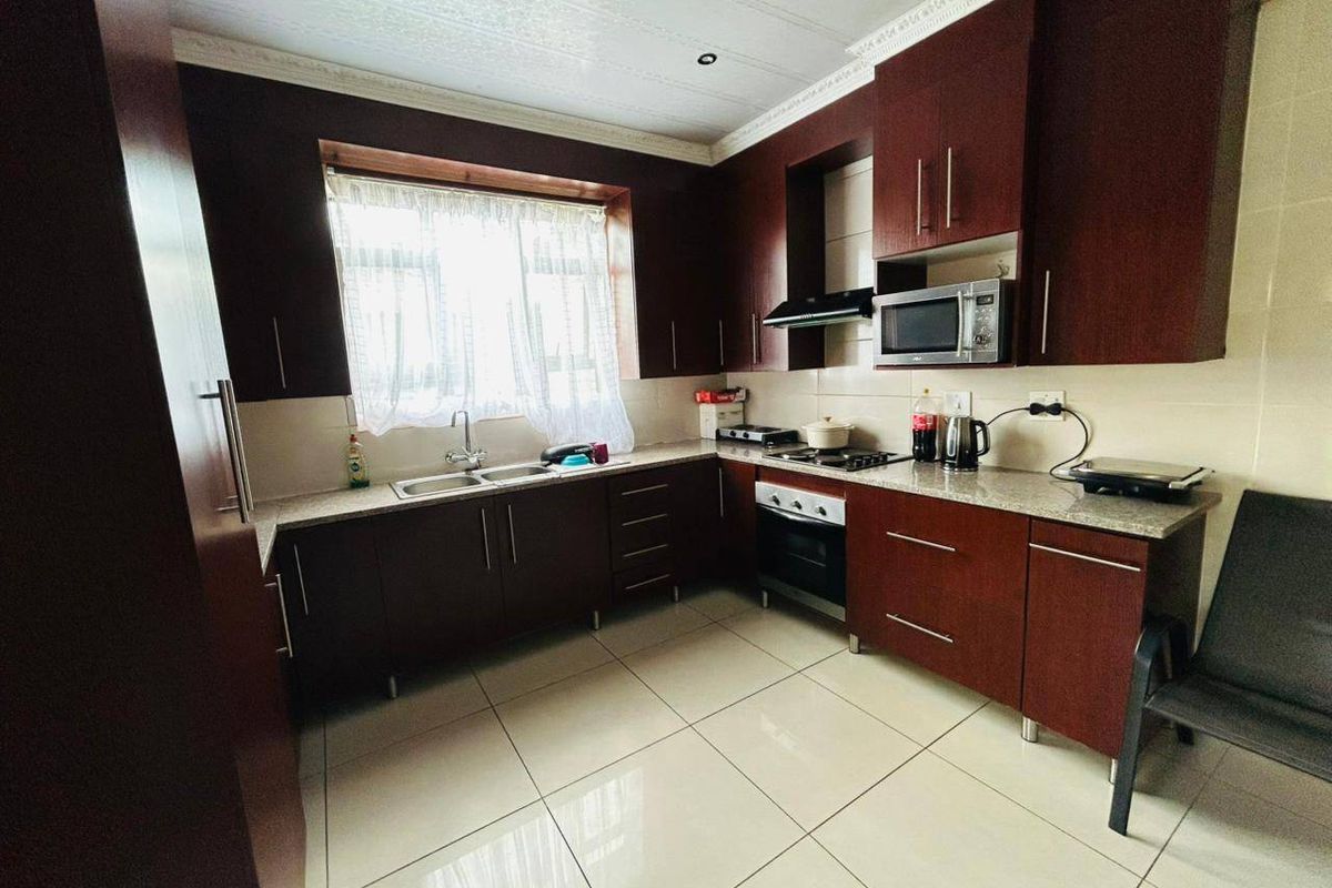 House Rental Monthly In Springs - Photo 5