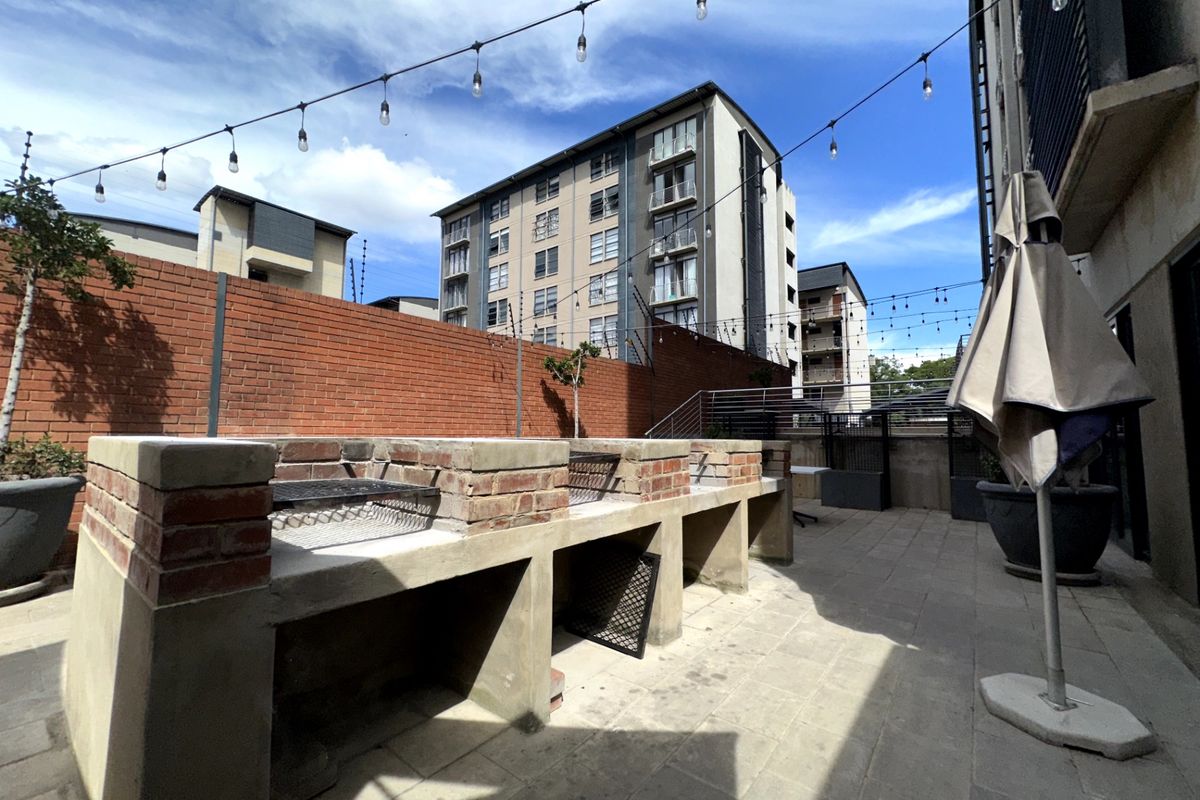 Apartment For Sale In Pretoria - Photo 5