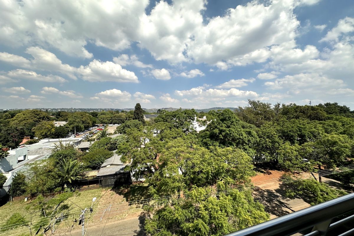 Apartment For Sale In Pretoria - Photo 5