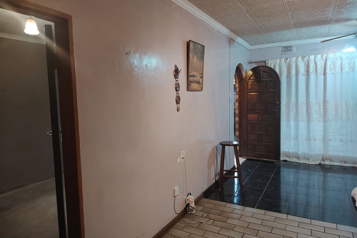 House For Sale In Springs - Photo 4