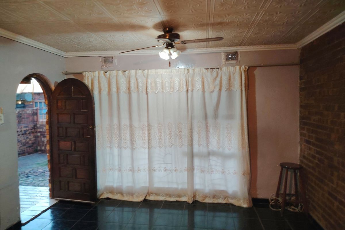 House For Sale In Springs - Photo 2