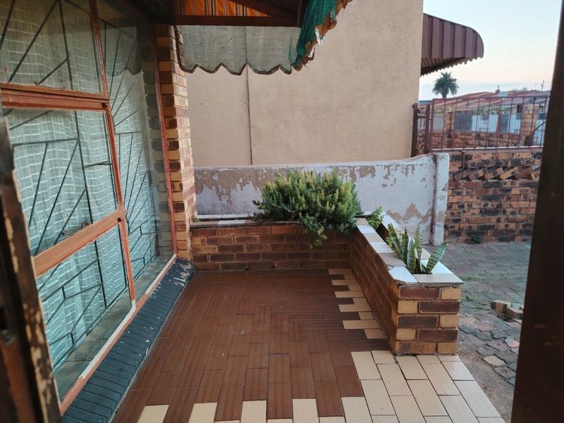 House For Sale In Springs - Photo 9