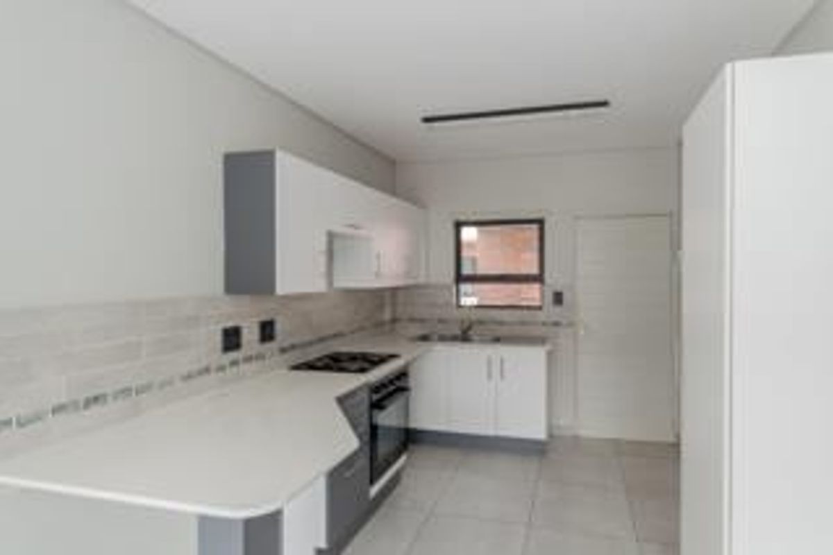 Apartment For Sale In Boksburg - Photo 3