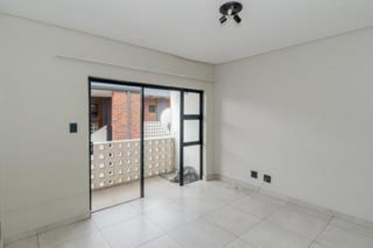 Apartment For Sale In Boksburg - Photo 5