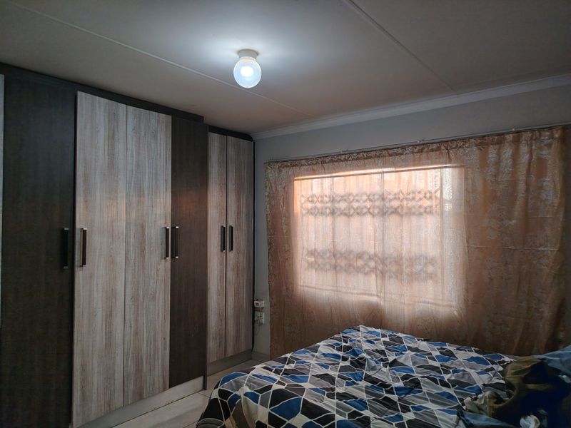 House For Sale In Germiston - Photo 9