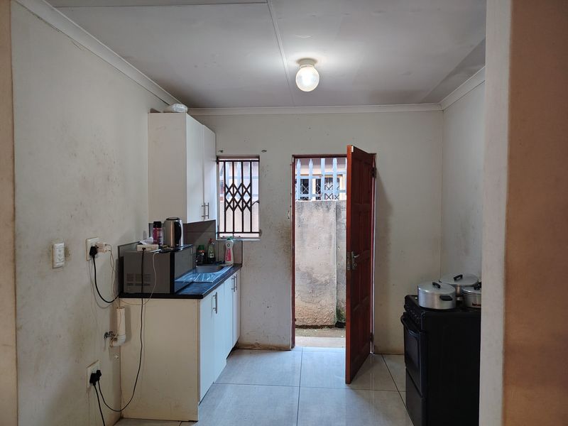 House For Sale In Germiston - Photo 5