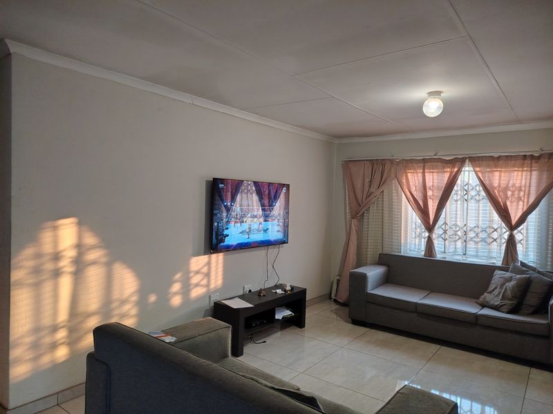 House For Sale In Germiston - Photo 3