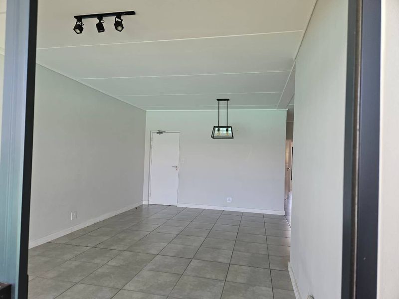 Apartment Rental Monthly In Midrand - Photo 3