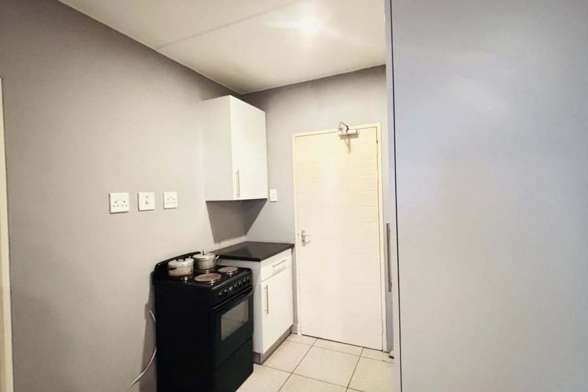 Apartment For Sale In Midrand - Photo 4