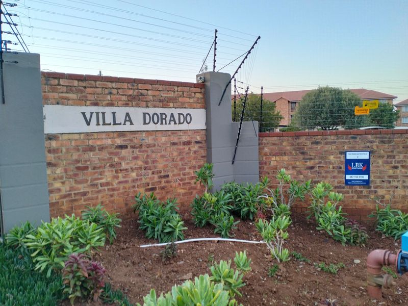 Apartment For Sale In Centurion - Photo 1
