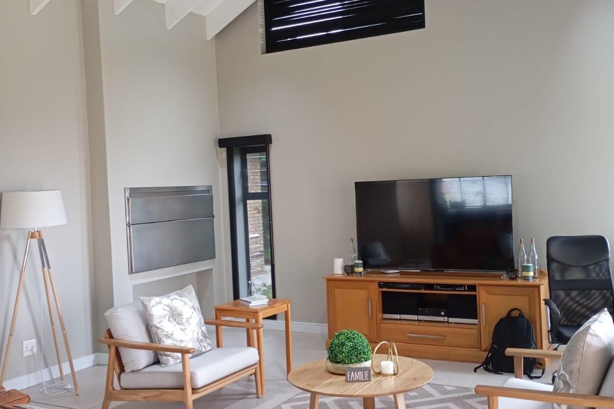 House For Sale In Port Elizabeth - Photo 3