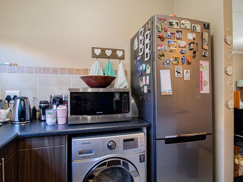 Townhouse For Sale In Pretoria - Photo 8