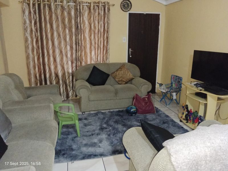 House For Sale In Pietermaritzburg - Photo 3