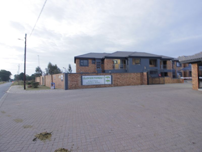 Townhouse For Sale In Benoni - Photo 6