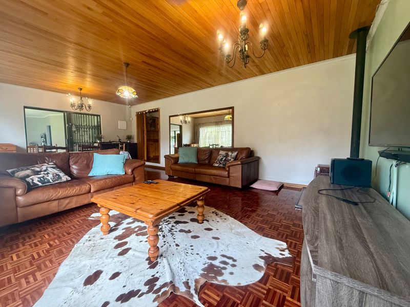 House For Sale In Bloemfontein - Photo 3