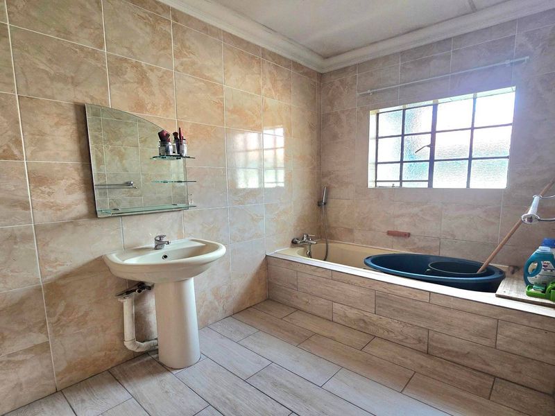 House For Sale In Middelburg - Photo 9