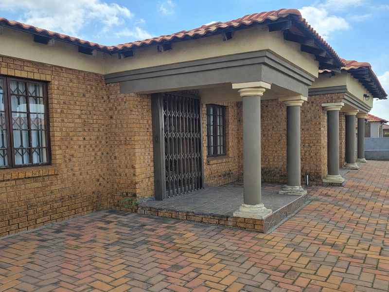 House For Sale In Middelburg - Photo 1