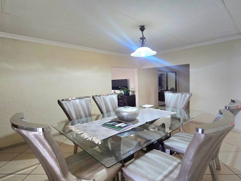 House For Sale In Middelburg - Photo 3
