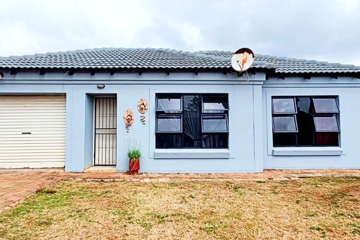 House For Sale In Pretoria - Photo 2